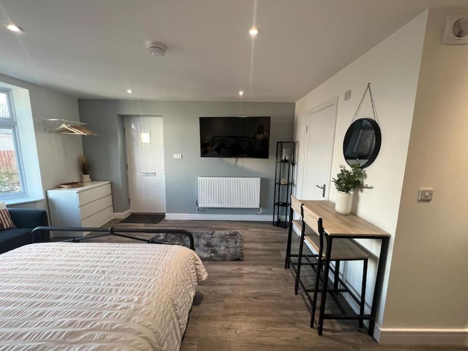 Abbotsbury 1 Bed Studio Opposite Uwe Free Parking Bristol Exterior foto